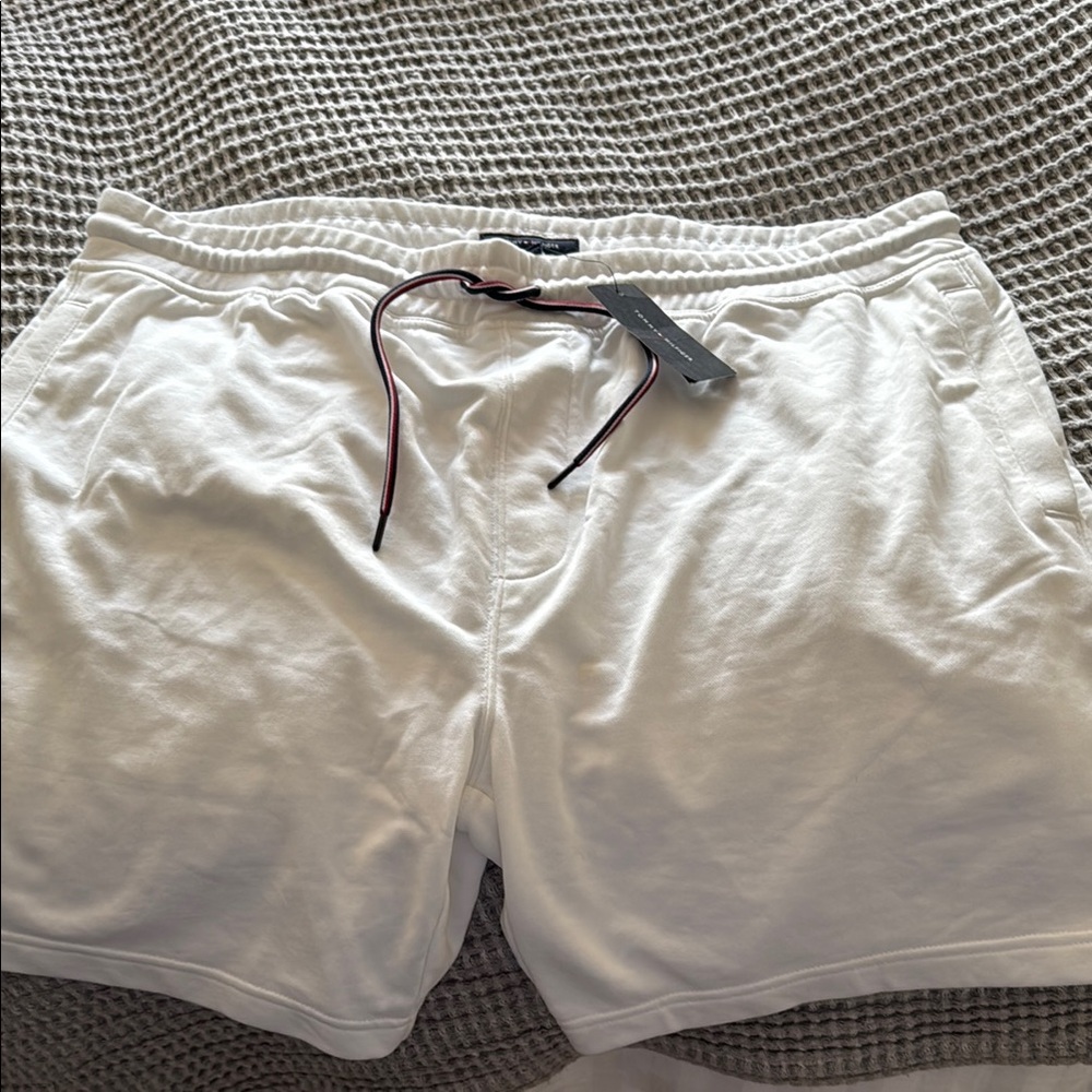 Tommy Hilfiger White Athletic Shorts Lightweight Elastic Waist